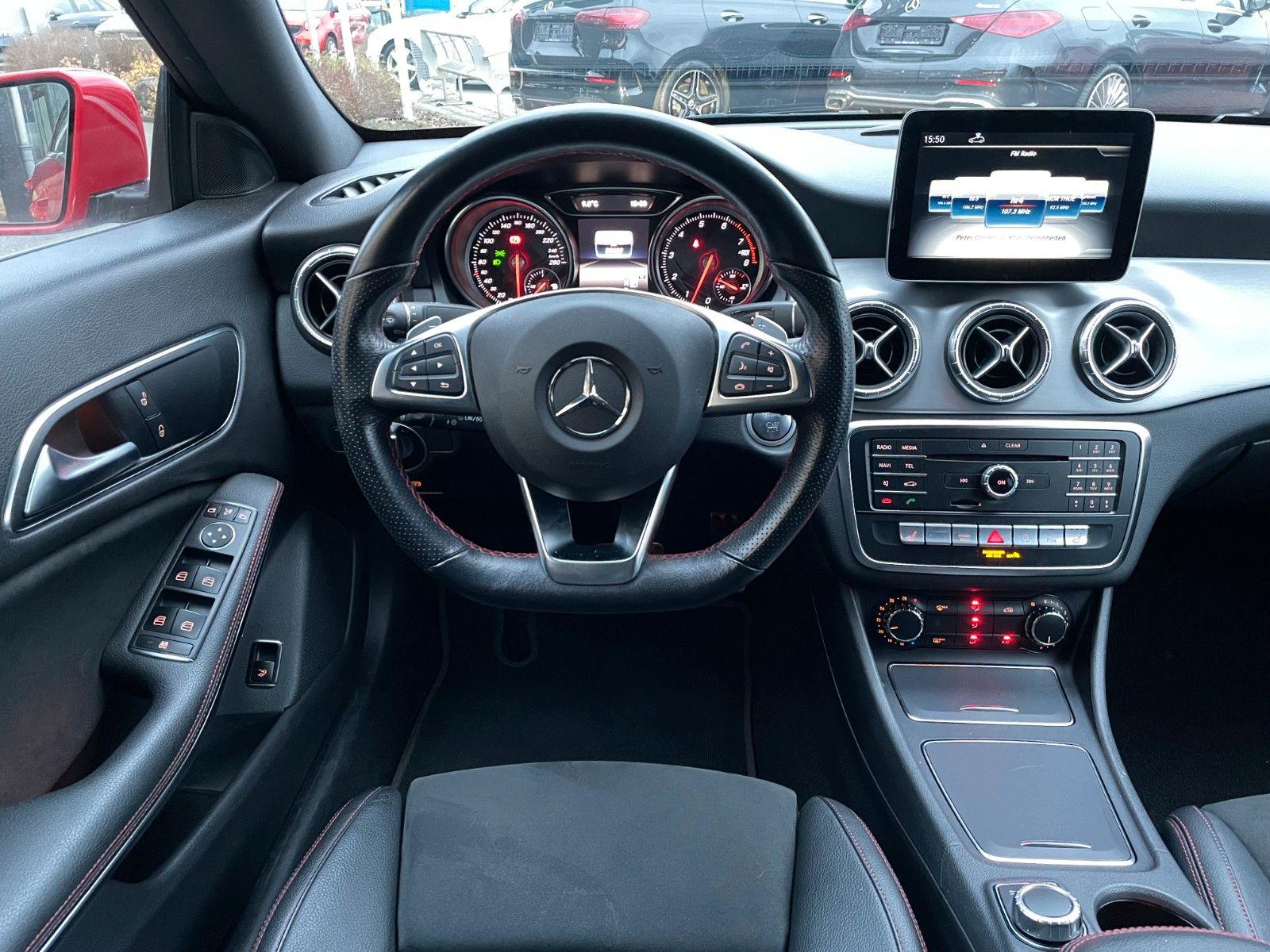 Fahrzeugabbildung Mercedes-Benz CLA 200 AMG Navi+SHZ+Klima+PDC+LED