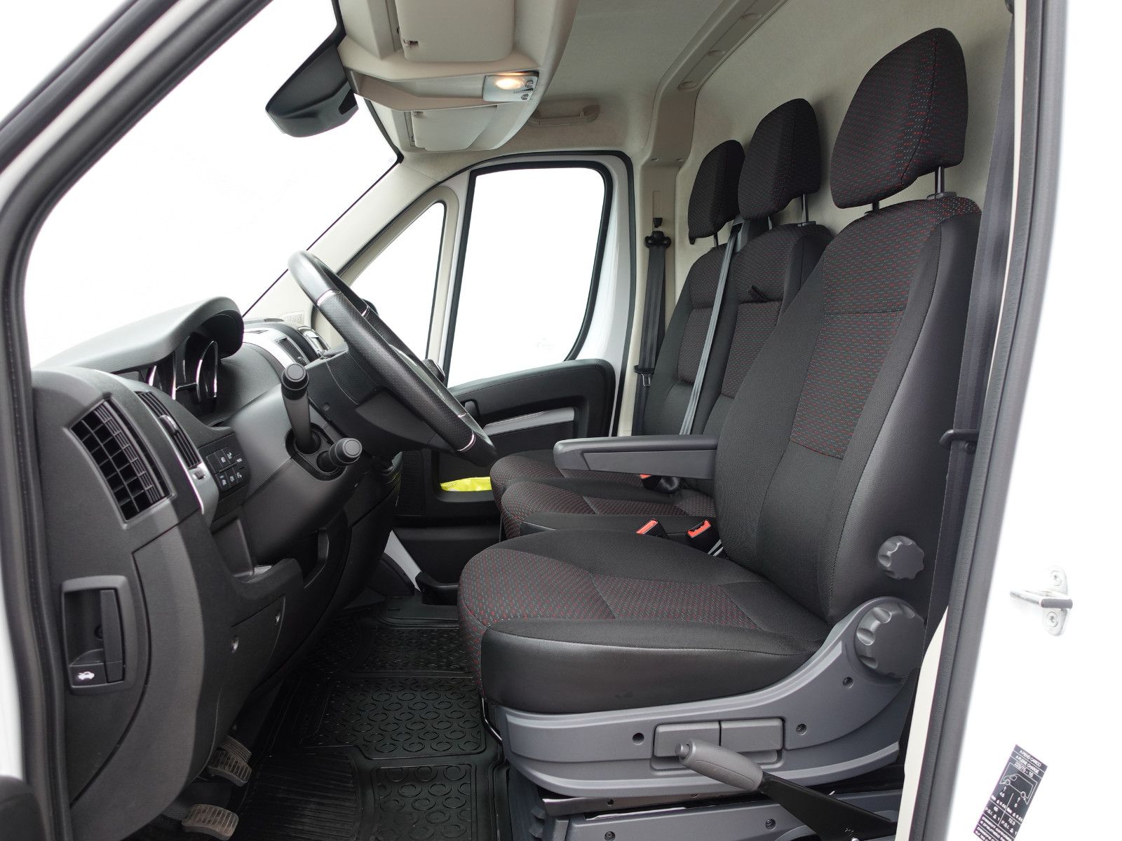 Fahrzeugabbildung Opel Movano C Kasten HKa L3H2 3,5t Edition