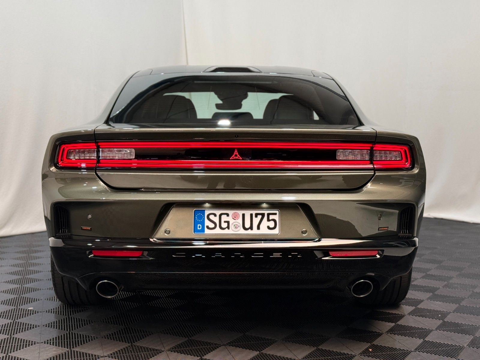 Fahrzeugabbildung Dodge Charger R/T - 2 Door - SIXPACK - ALLRAD
