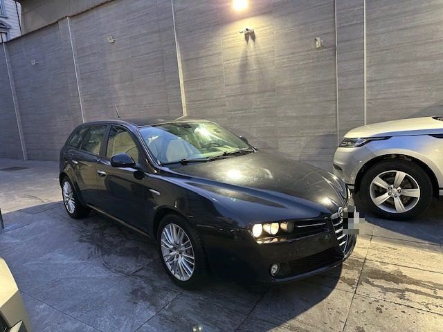 Alfa Romeo ALFA ROMEO 159 1.9 JTDm 16V Sportwagon Distincti