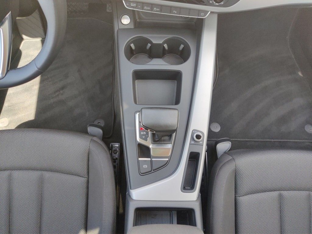 Audi A4 - Bild 15
