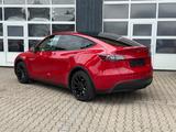 Tesla Model Y Long Range Dual AWD/Autopilot/Weiß/20-Zo - Tesla Model Y in Essen
