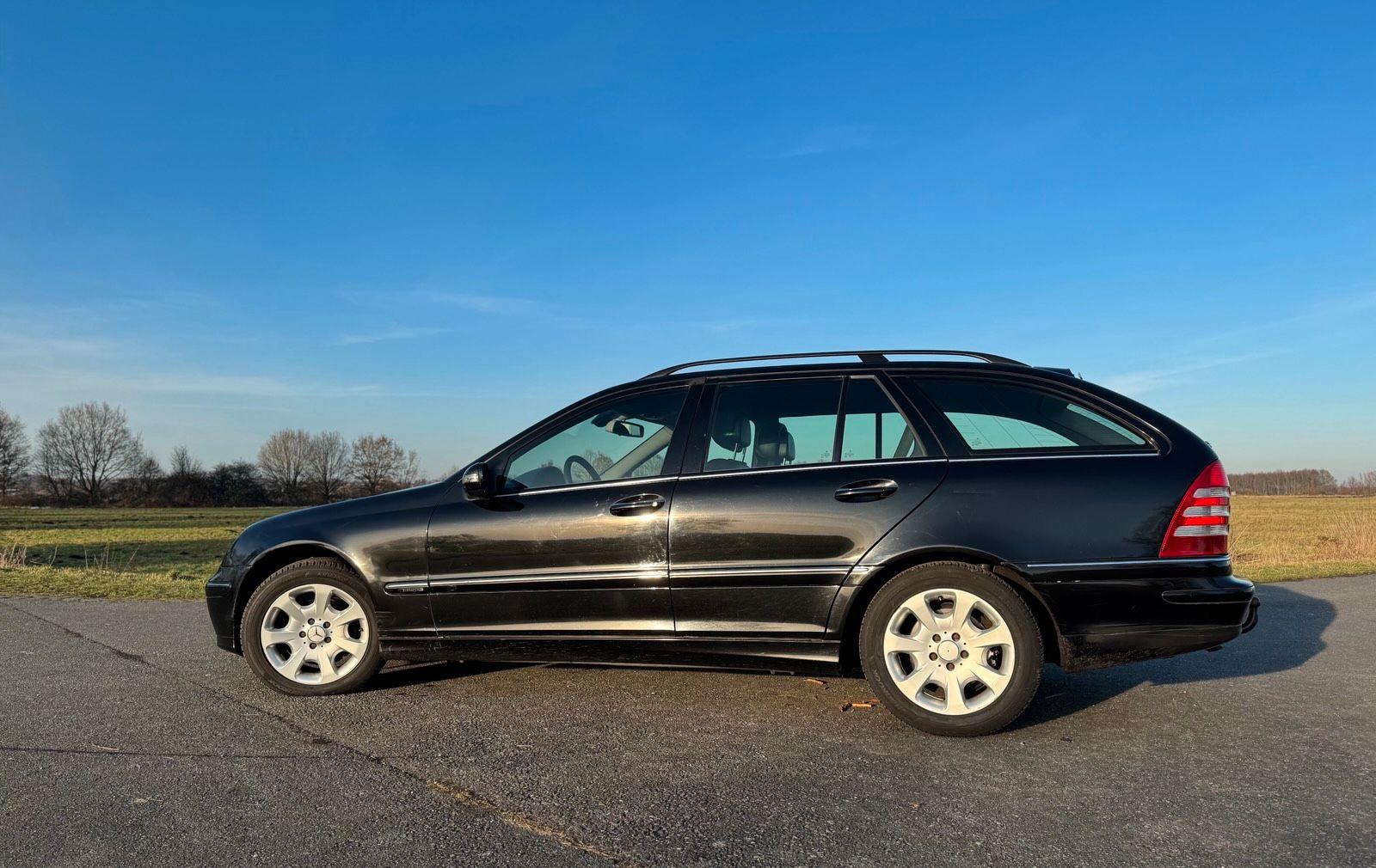 Mercedes-Benz C220 2005 — engine 150 HP (110kW)
