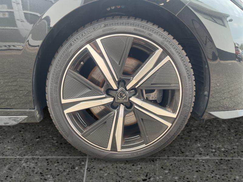 Peugeot 308 Hybrid 225 (Plug-In)