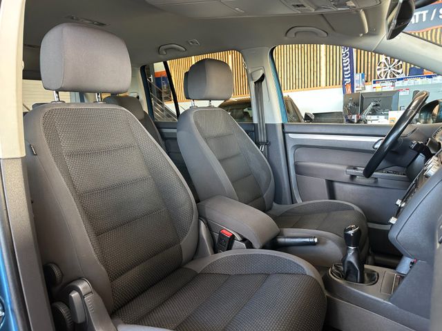 MYAUTOCENTER – Gebraucht- und Jahreswagen mit Werkstattservice in Pfaffenhofen Volkswagen Touran*7-Sitzer*TEMPO*2ZONEN*SitzHZ*PDC*TÜV 528