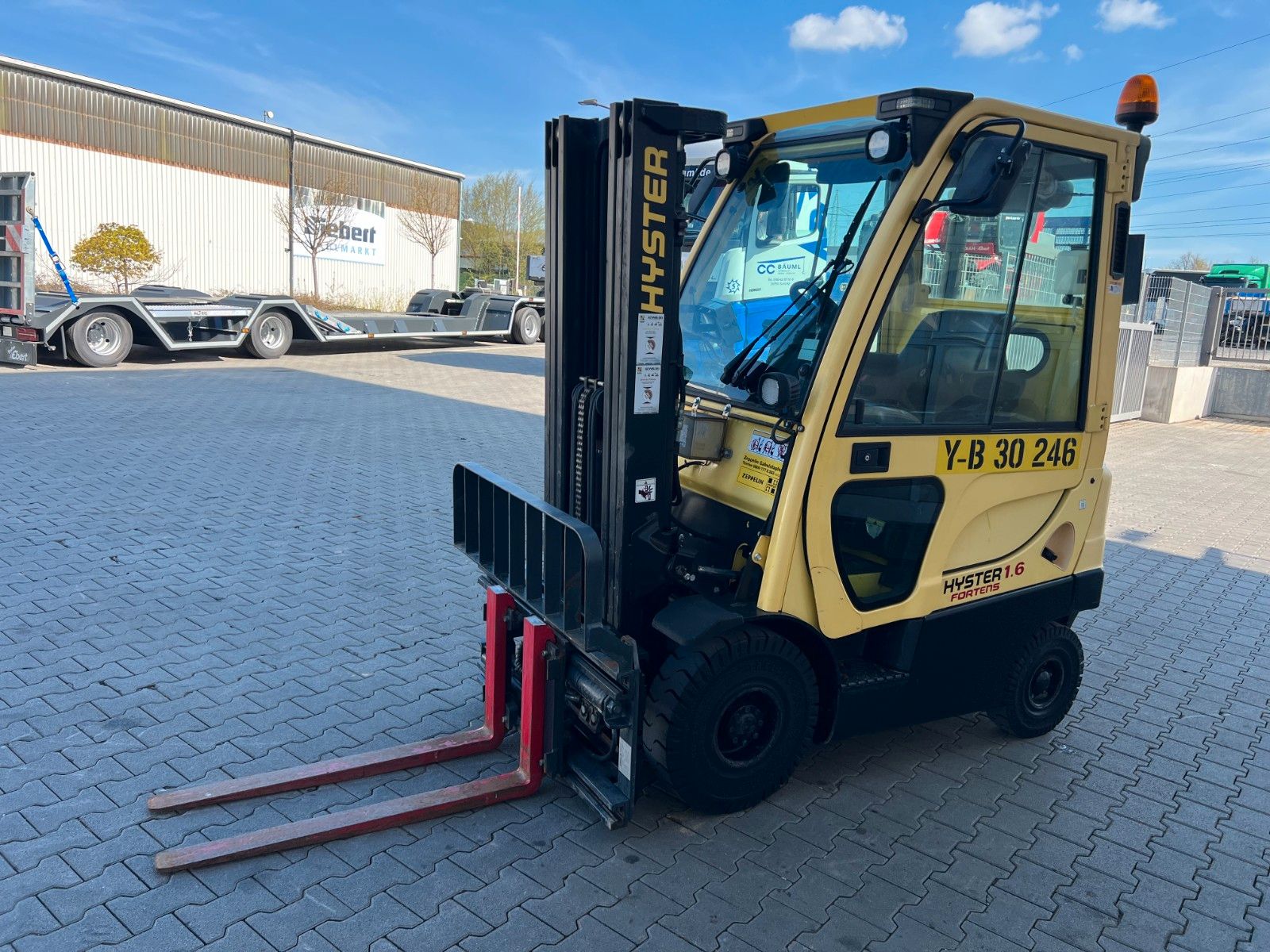 Fahrzeugabbildung Hyster H1.6 FT / Verstellgerät / HH: 4.45m / nur 467h