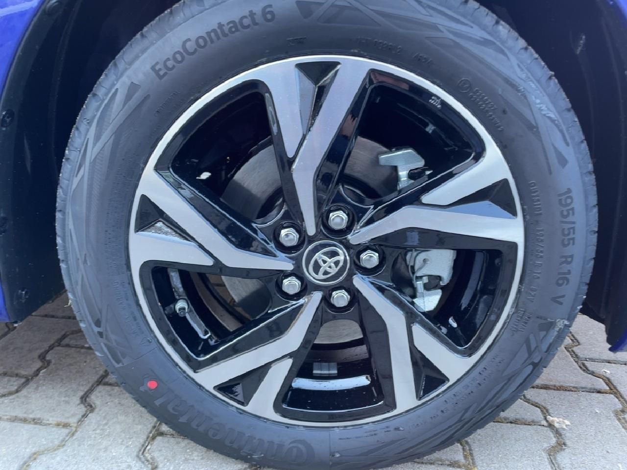Fahrzeugabbildung Toyota Yaris Hybrid 116 PS Team D + Comfort Paket