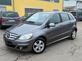 Mercedes-Benz B 160 Klima Sitzheizung  Scheckheft PDC TÜV 4.27 - scheckheftgepflegte Mercedes B 160