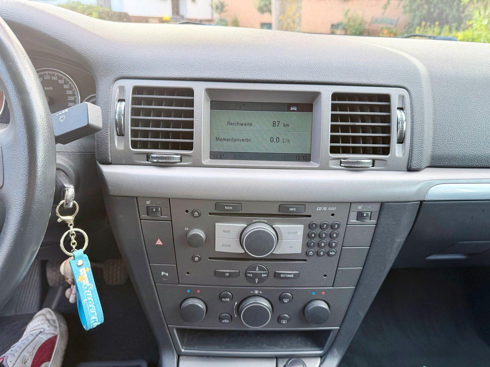 Opel Signum 2005 — photo 7
