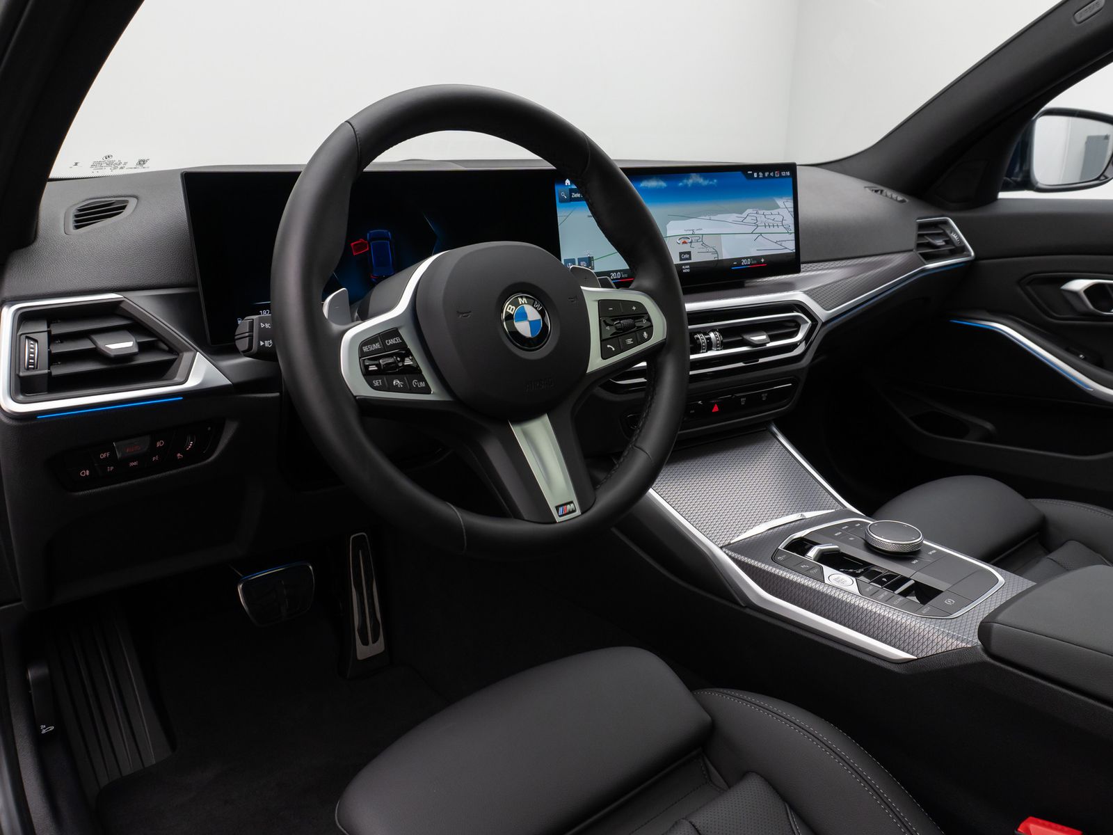 Fahrzeugabbildung BMW 320i M SportPro Panorama Kamera DAB HiFi Stop&Go