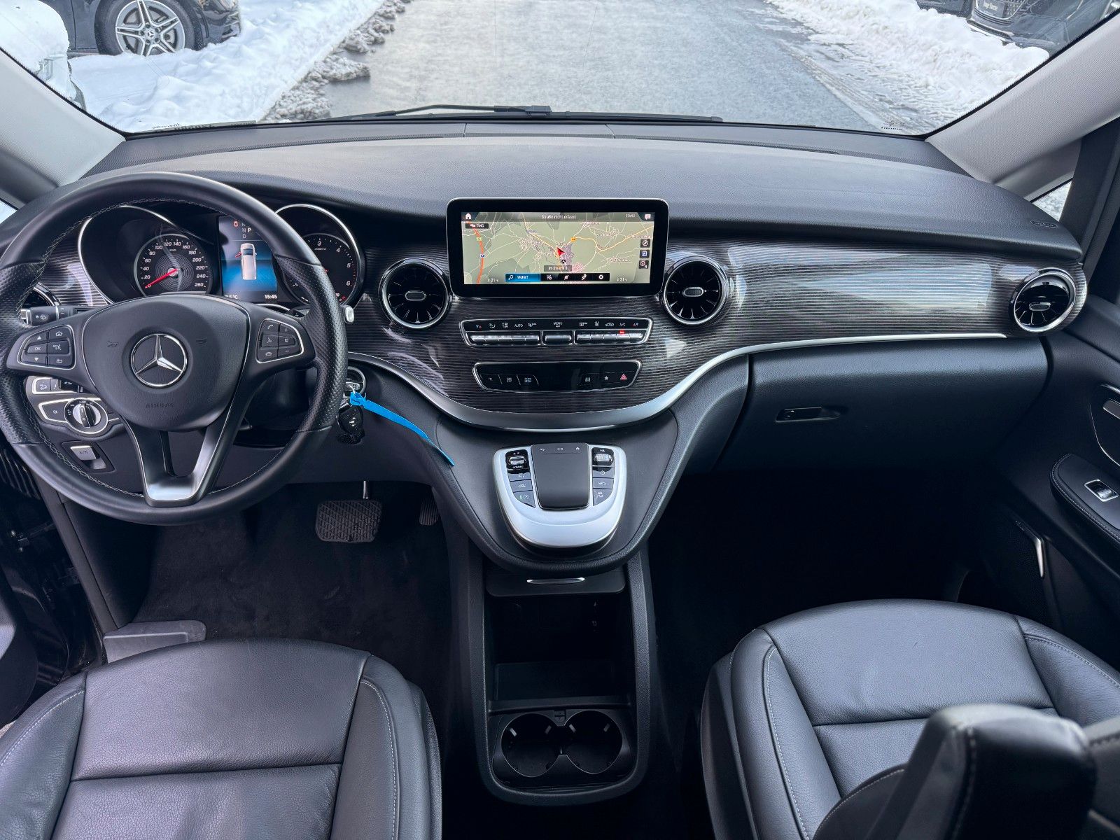 Fahrzeugabbildung Mercedes-Benz V 300 d 4MATIC AVA ED Extral Stdheiz 360Kam AHK