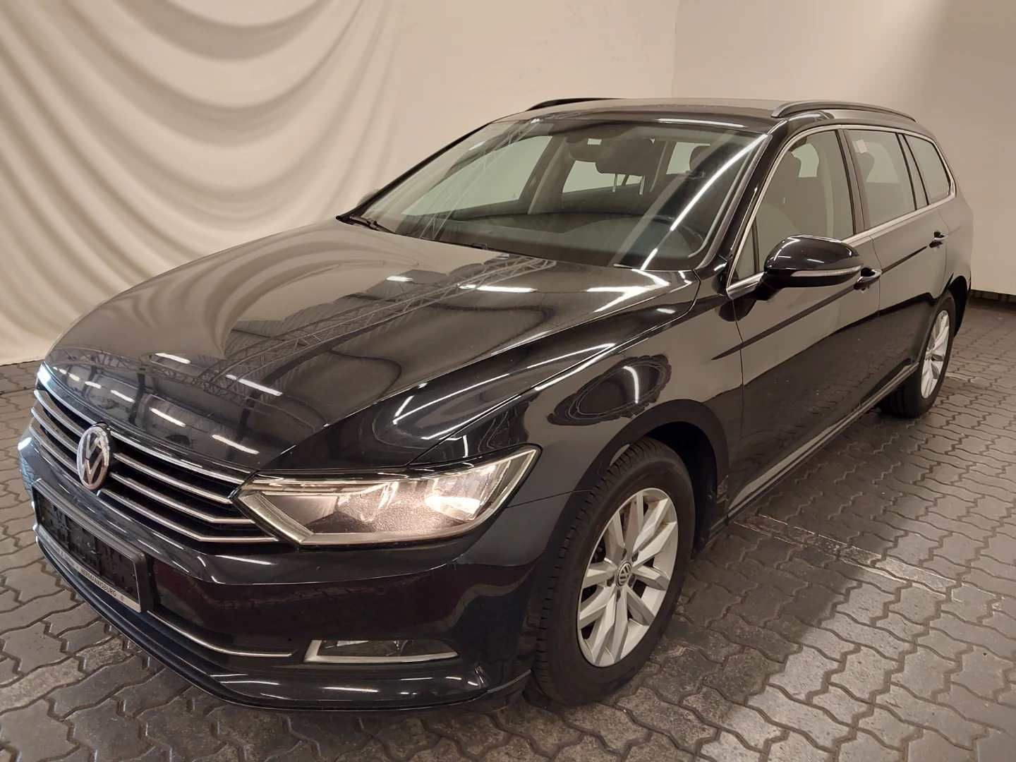 Volkswagen Passat Var Comf. 2.0 TDI*AUTOM.*TEMPOMAT*AHK*PDC