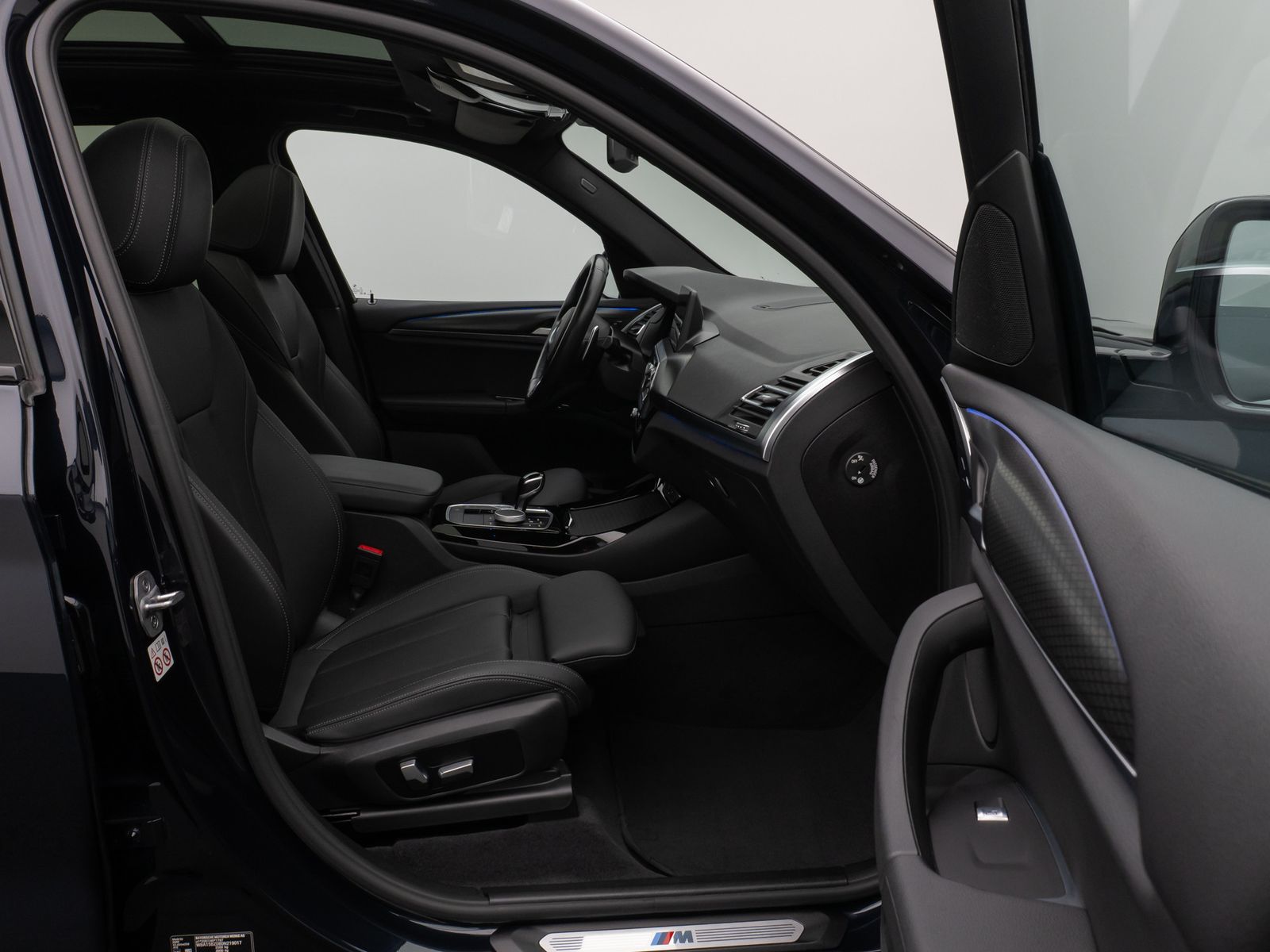 Fahrzeugabbildung BMW X3 xD20d M Sport Panorama Kamera Laser HUD HiFi