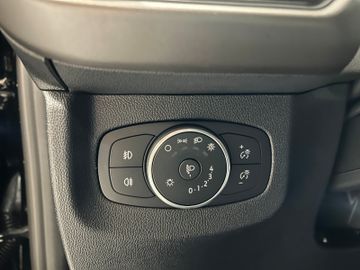 Ford Tourneo Courier Titanium AHK