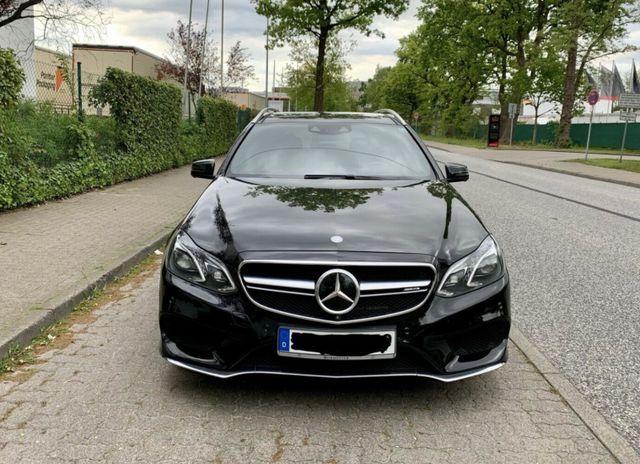 MERCEDES-BENZ E 350d T AMG Line Autom. AMG Line Voll  TOP !!!