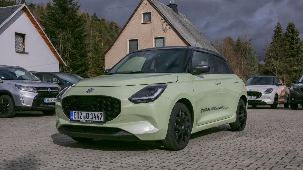 Suzuki SWIFT COMFORT CVT HYBRID OL24C7AC