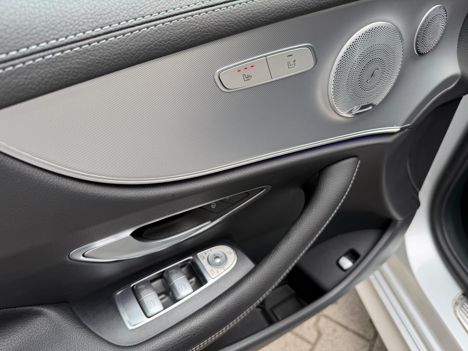 Mercedes-Benz E 200/COUPE/AMG LINE/BURMESTER/DIGITALTACHO/LED