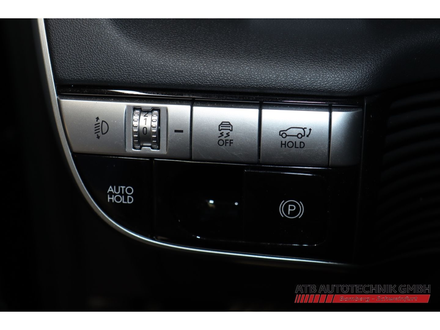 Fahrzeugabbildung Hyundai IONIQ 5 77,4 kWh 4WD SOH 98,6% UNIQ +Relax +20-Z