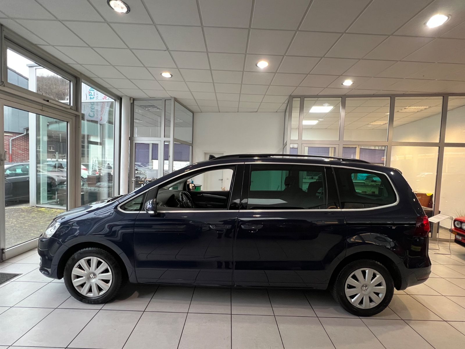 Fahrzeugabbildung Volkswagen Sharan 2.0 TDI Comfortline * PANO* R.KAMERA *AHK