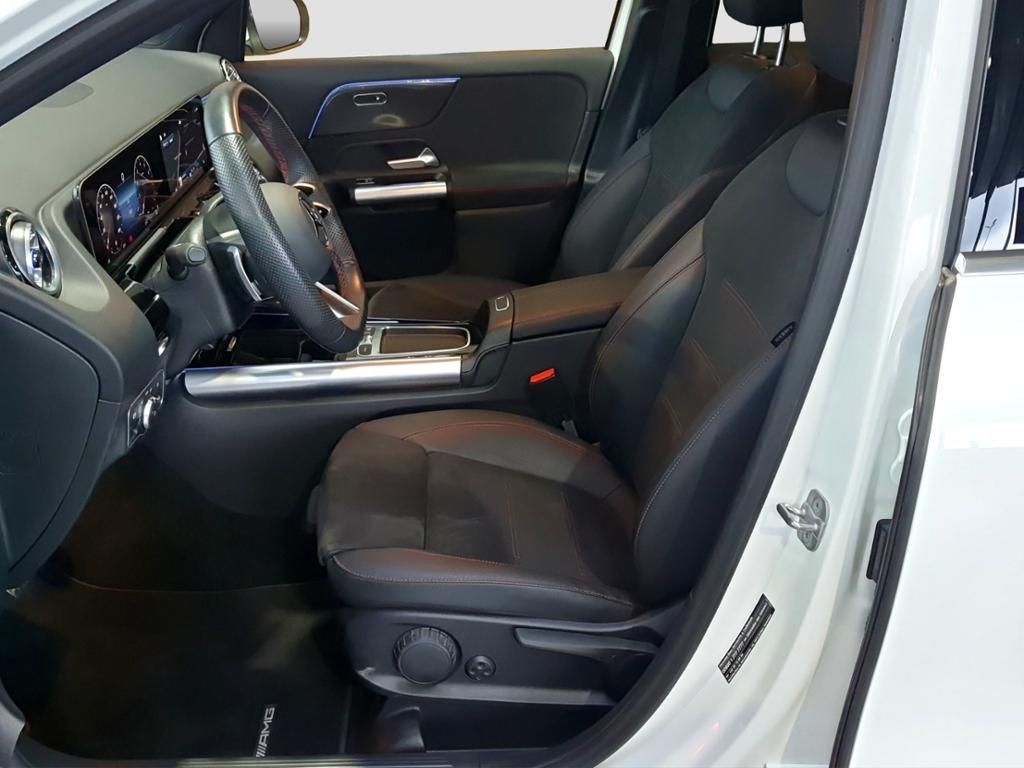 Fahrzeugabbildung Mercedes-Benz GLA 200 AMG*KeyLess*MULTIBEAM*SpurH*PDC*RFK*AHK