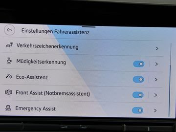 Volkswagen Golf VIII 2.0 TDI Black Style R line