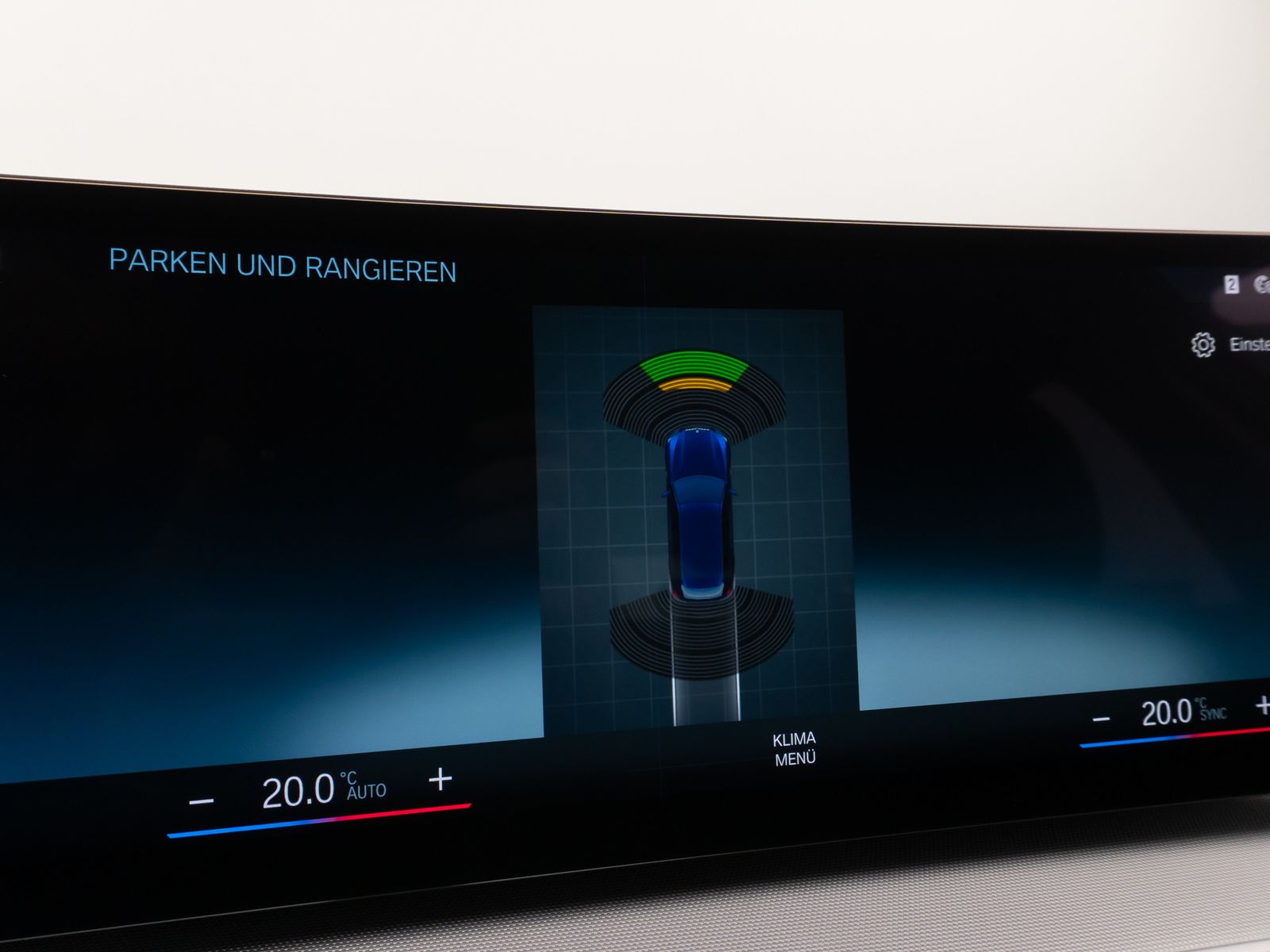 Fahrzeugabbildung BMW 330e Individual DAB HiFi Fernlichtassist PDC LED