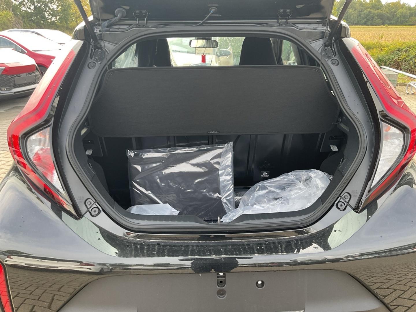 Toyota Aygo X Business Edition 1.0 VVT-i EU6e Apple Car