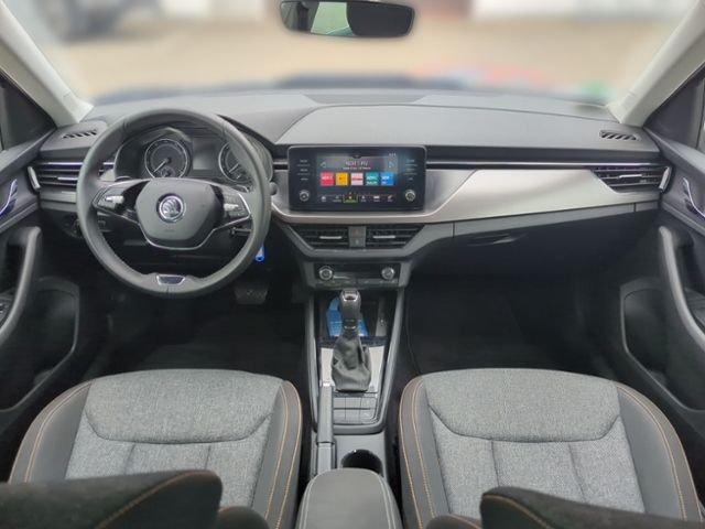 Fahrzeugabbildung SKODA Kamiq 1.0 TSI DSG Clever 1.HAND PDC MFL SHZ