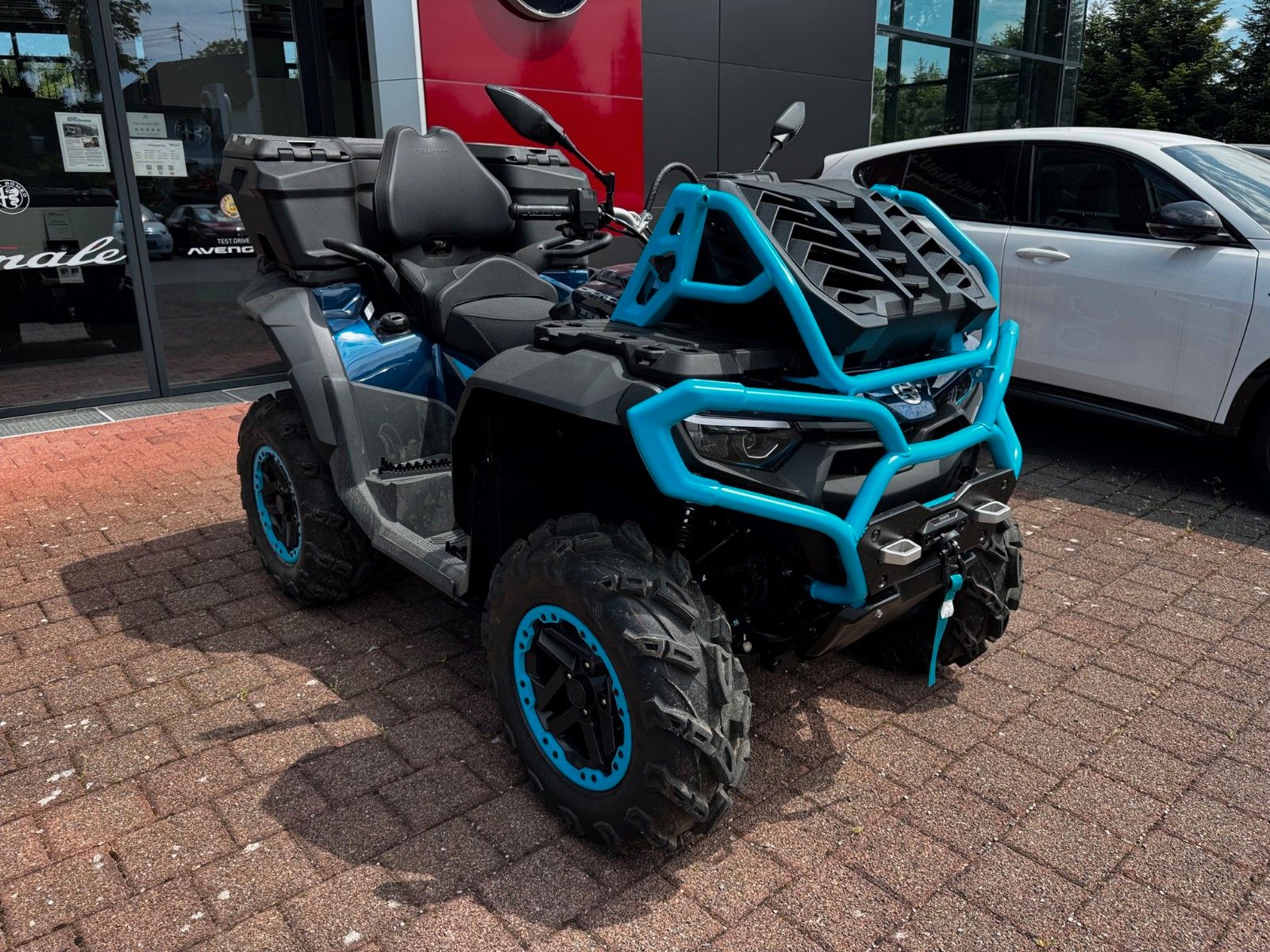 Fahrzeugabbildung CFMOTO CFORCE 1000 TOURING PRO MUD Version - T3b ABS