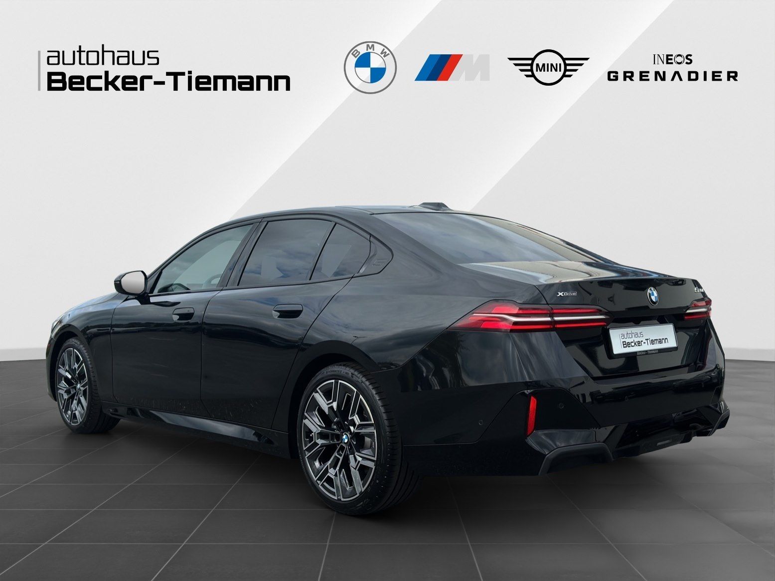 BMW 520d xDrive M Sport LivePro Head-Up Driving Par foto 5