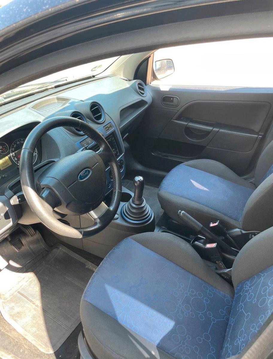 Ford Fiesta 2007 — photo 10