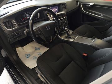 Volvo V60 - 10