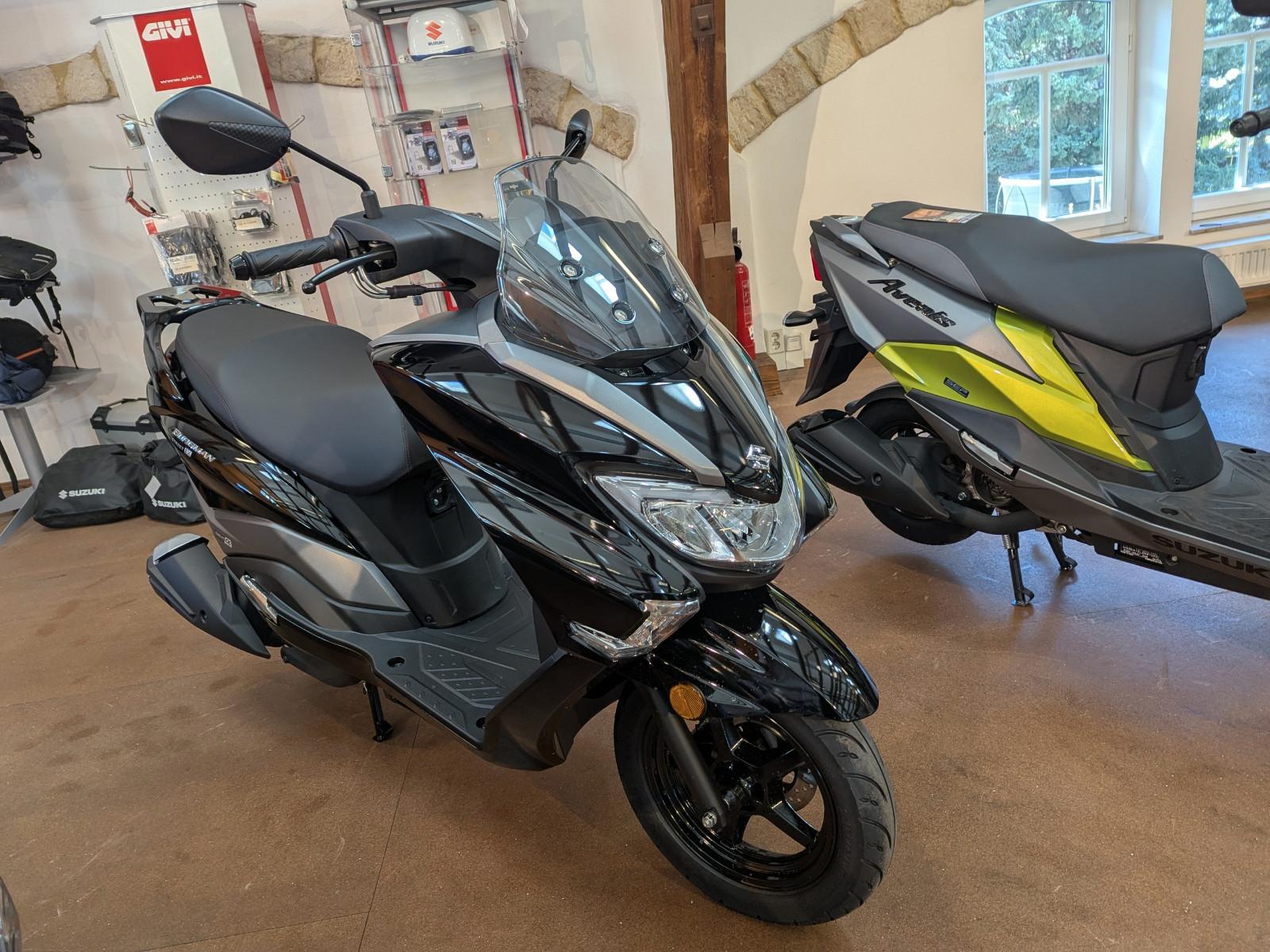 Suzuki Burgman Street 125 nur 2,1 l +Tankgutschein 150€
