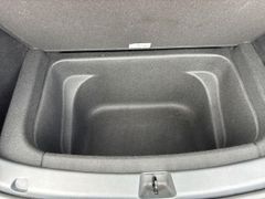 Fahrzeugabbildung Tesla Model Y Long Range Dual AWD