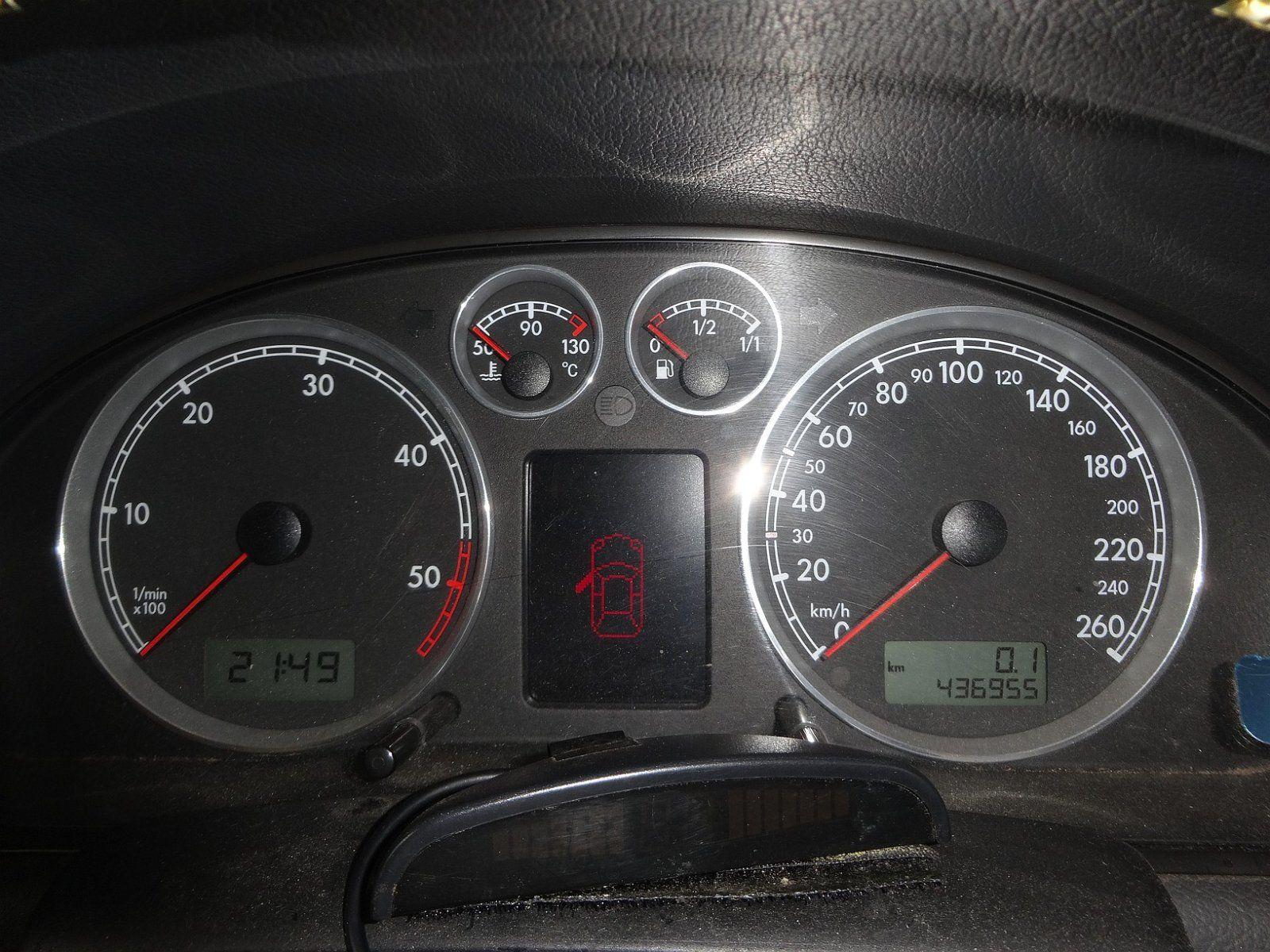 Volkswagen Passat 2005 — photo 14