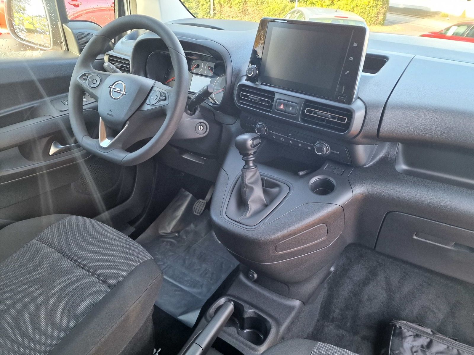 Fahrzeugabbildung Opel Combo E Cargo, Klima, Tempomat