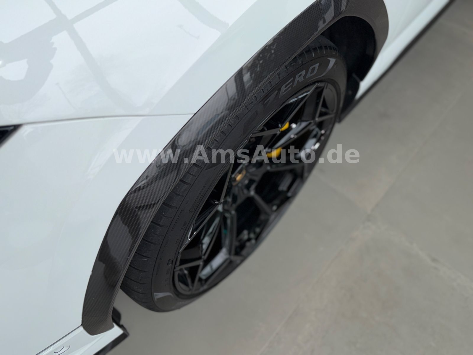 Urus 4.0 V8 Performante Full Carbon Full PPF