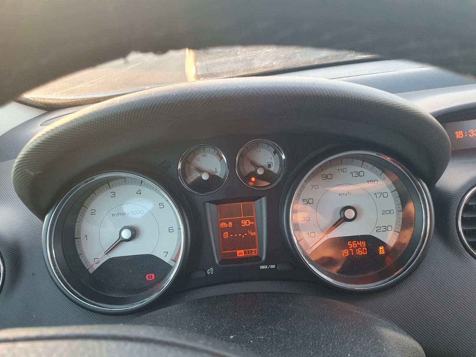 Peugeot 308 2013 — engine 1.598 cm³, 120 HP (88kW)