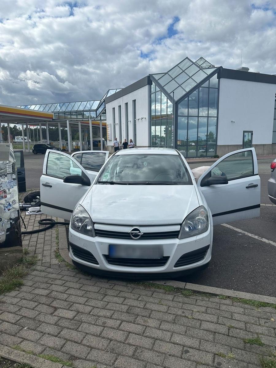 Opel Astra 2005 — photo 9