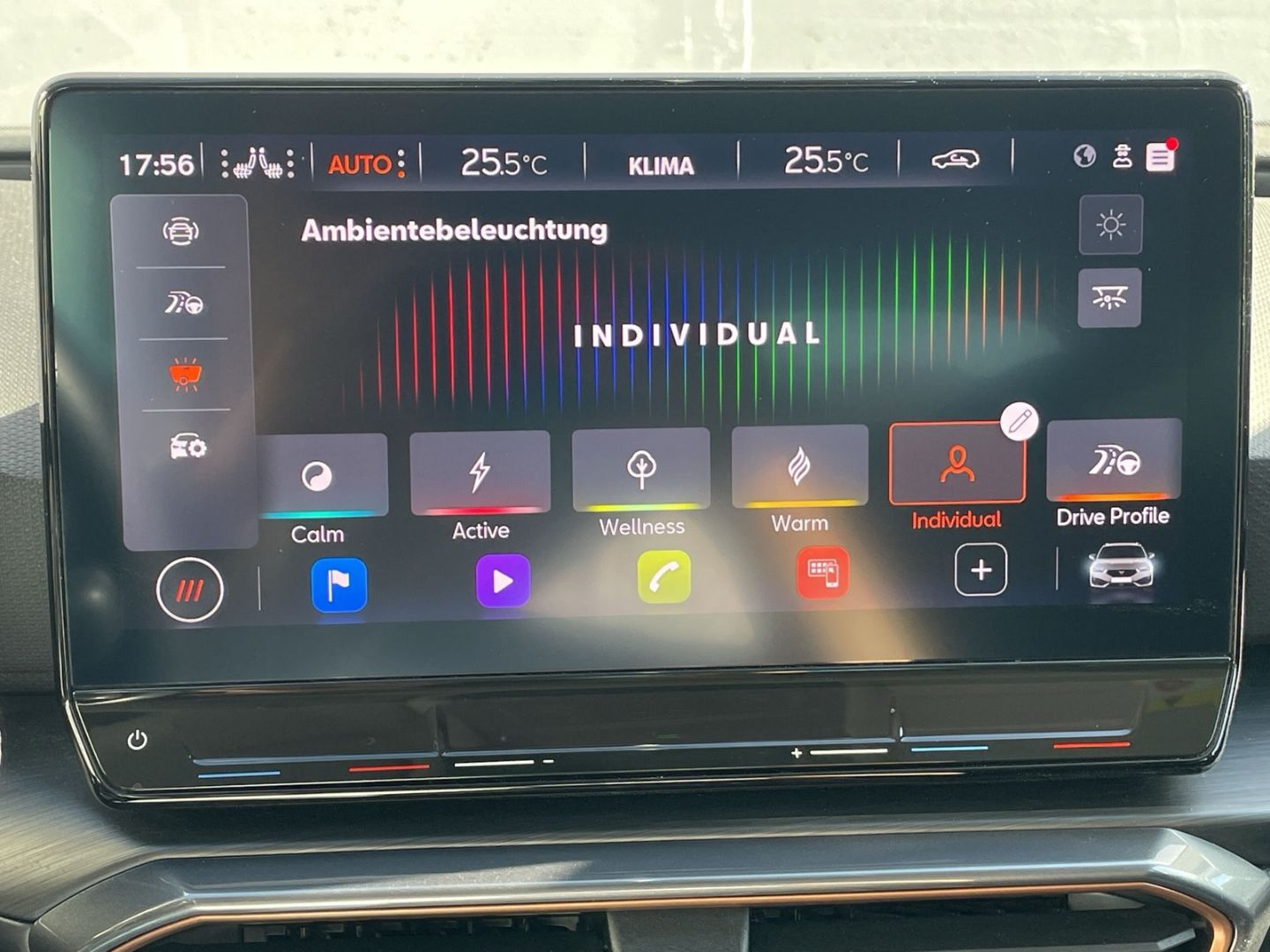 Leon Sportstourer 1.5 eTSI DSG AHK/Pano/Kamera/K