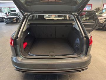 Volkswagen Touareg - 12