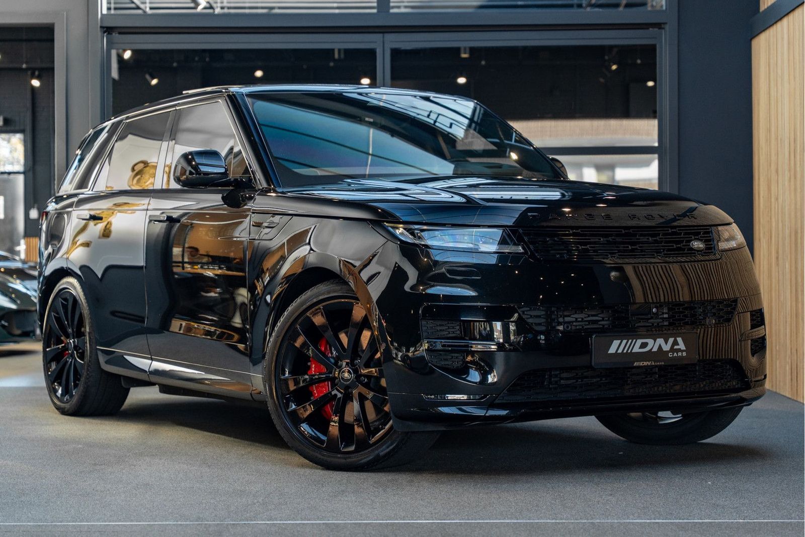 Land Rover Range Rover Sport P510e First Edition AHK Massag