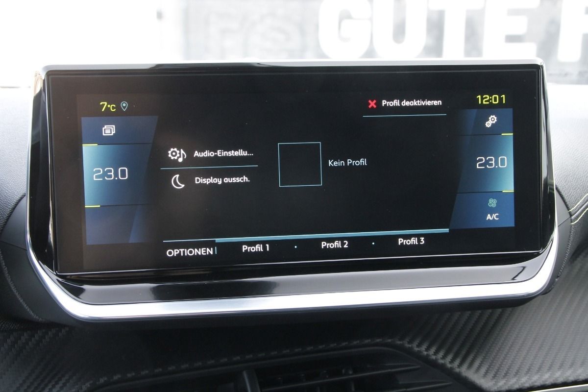 Fahrzeugabbildung Peugeot 2008 e-GT