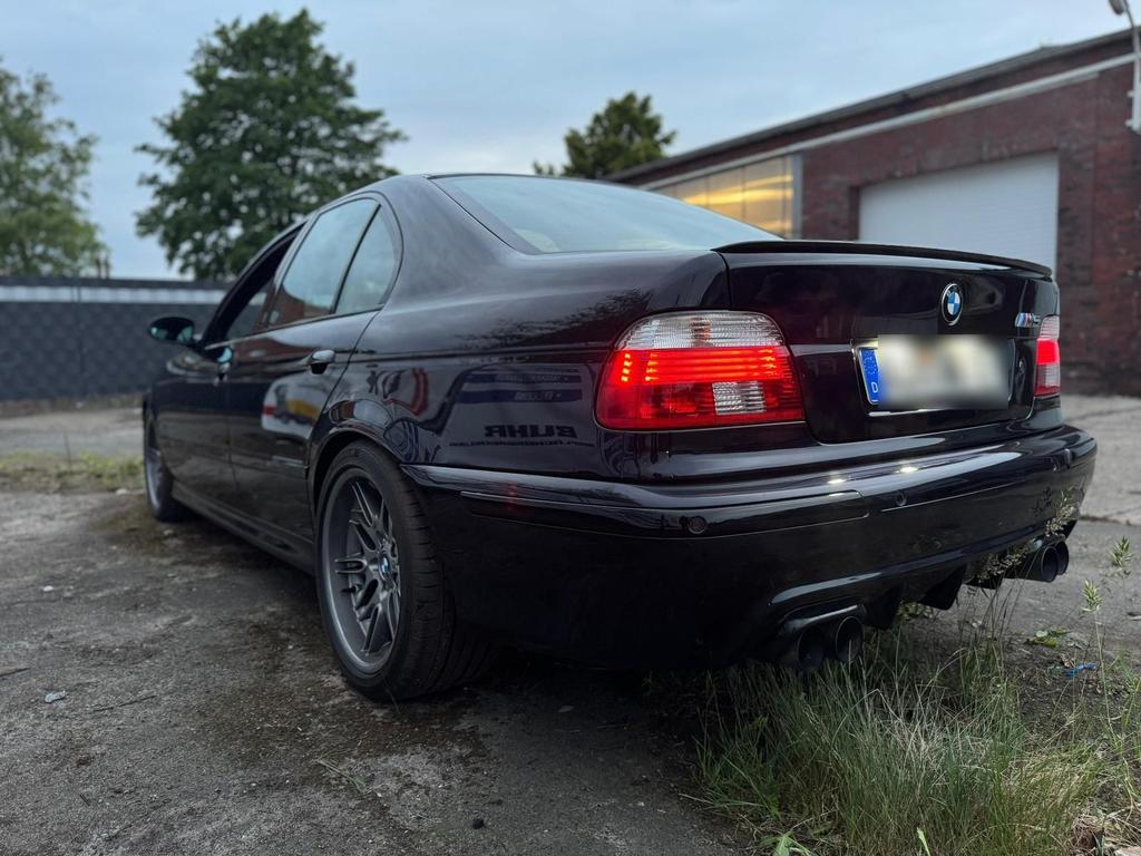 BMW M5