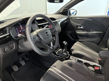 Fotografie 14 des Opel Corsa 1.2 Direct Injection Turbo GS