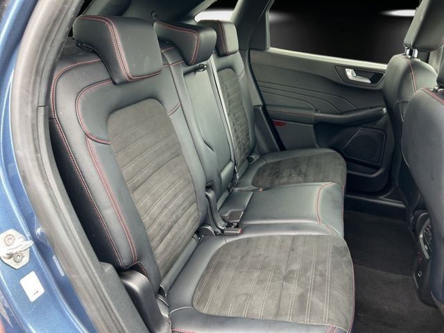 Fahrzeugabbildung Ford Kuga Sportpaket HUD Navi B & O LED Kurvenlicht A