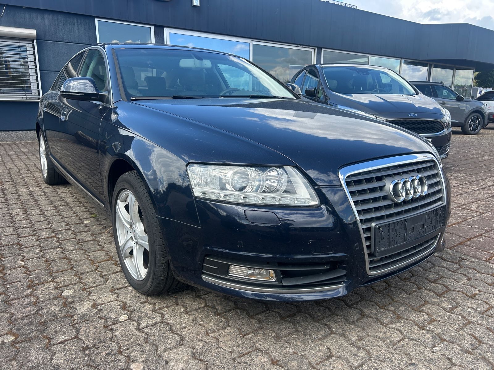Audi A6 - 1