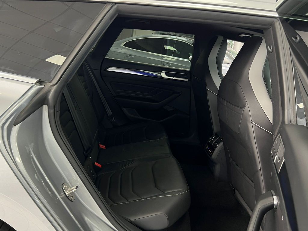 Volkswagen Arteon Shooting Brake 2.0 TSI 4M R-Line PANO*360