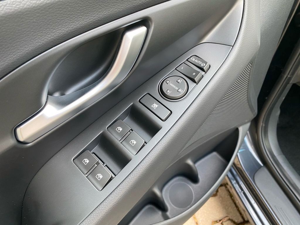 Fahrzeugabbildung Hyundai i30 1.5 Trend Mild-Hybrid 7-DCT LED Smart Key