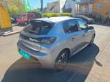 Peugeot 208 Allure Pack/NAVI/LED/ACC/KAMERA/SHZ/CARPLAY/ - silberne Peugeot 208